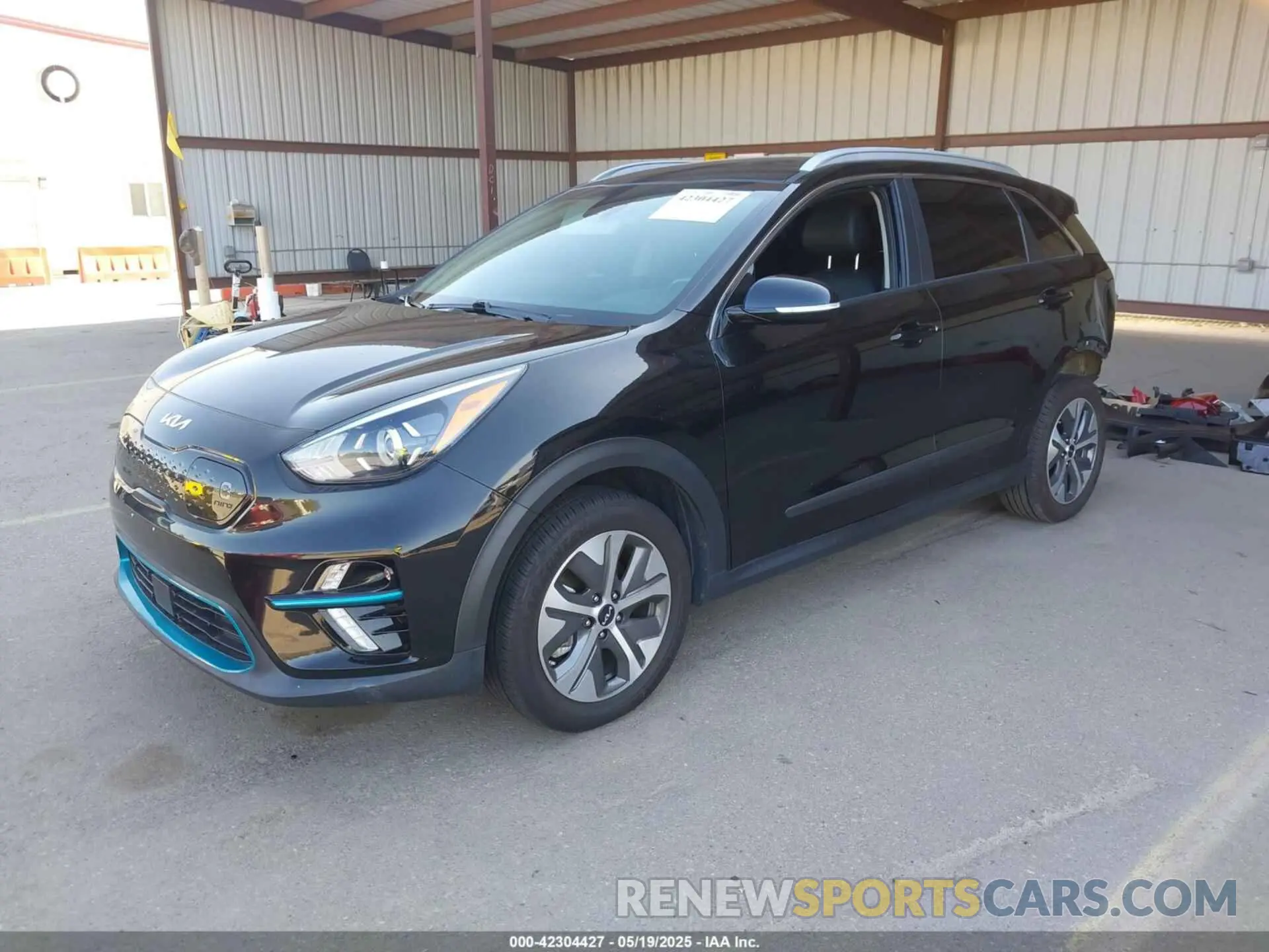 2 Photograph of a damaged car KNDCE3LG8N5134984 KIA NIRO EV 2022