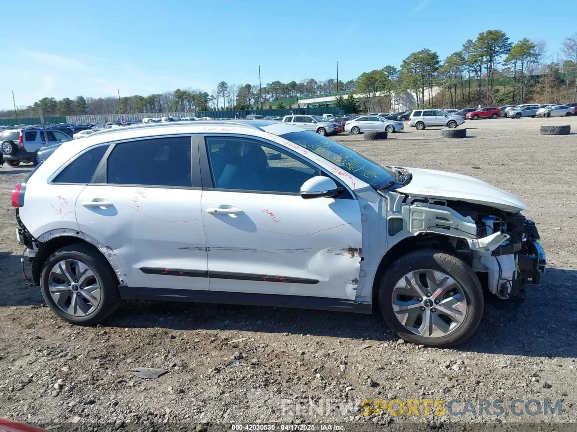 14 Фотография поврежденного автомобиля KNDCE3LG9N5146643 KIA NIRO EV 2022