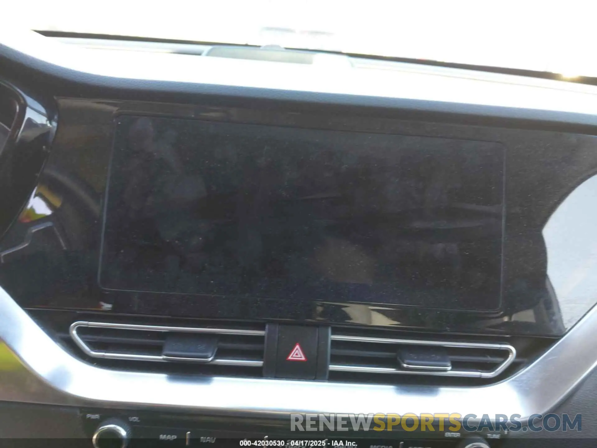 18 Фотография поврежденного автомобиля KNDCE3LG9N5146643 KIA NIRO EV 2022