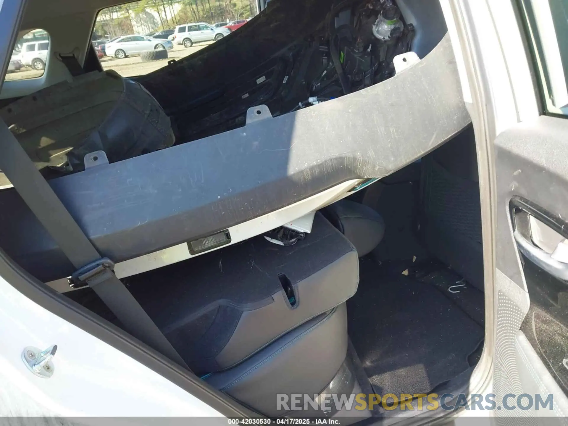 8 Фотография поврежденного автомобиля KNDCE3LG9N5146643 KIA NIRO EV 2022