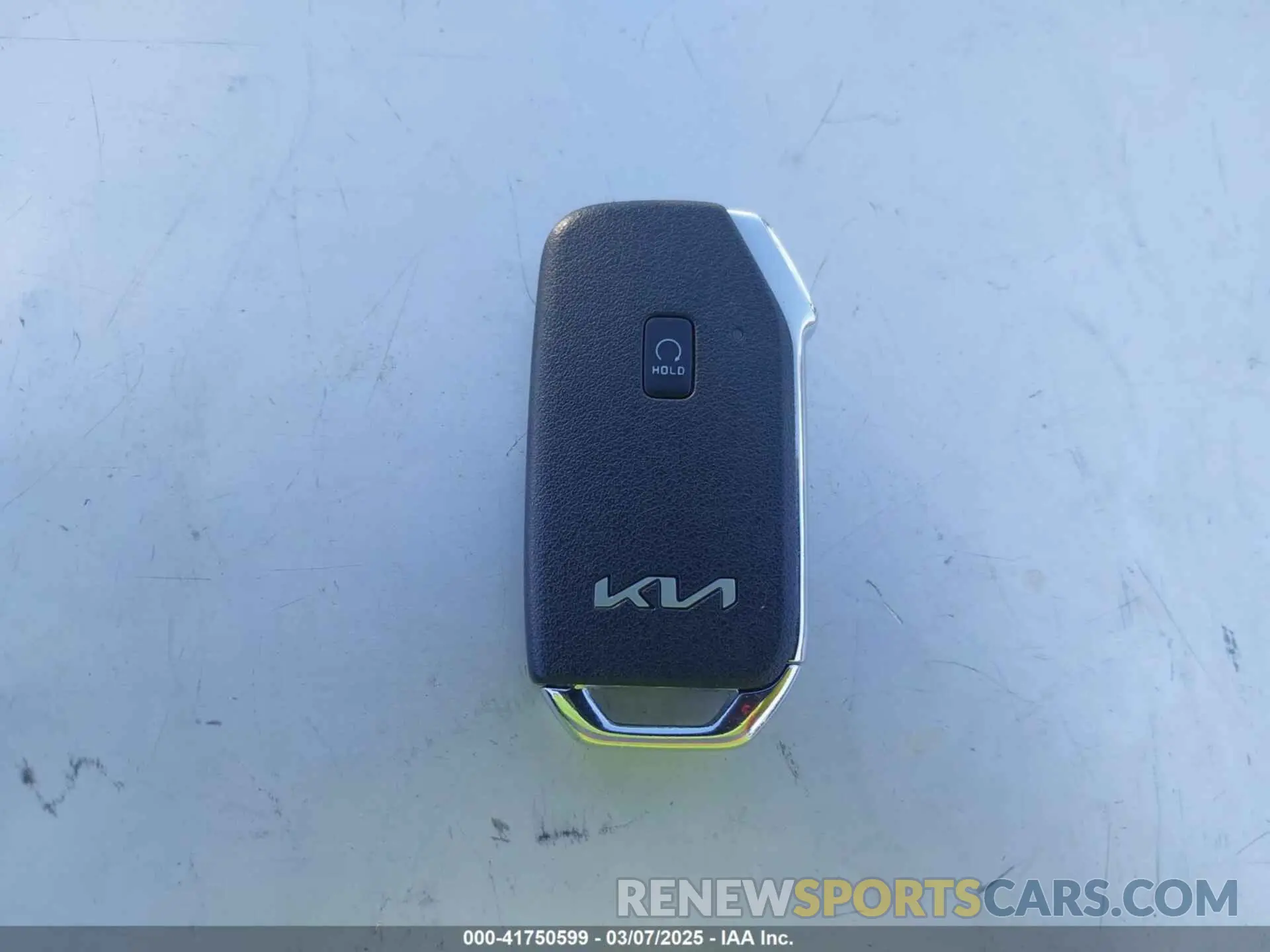 11 Photograph of a damaged car KNDCR3L19P5038753 KIA NIRO EV 2023