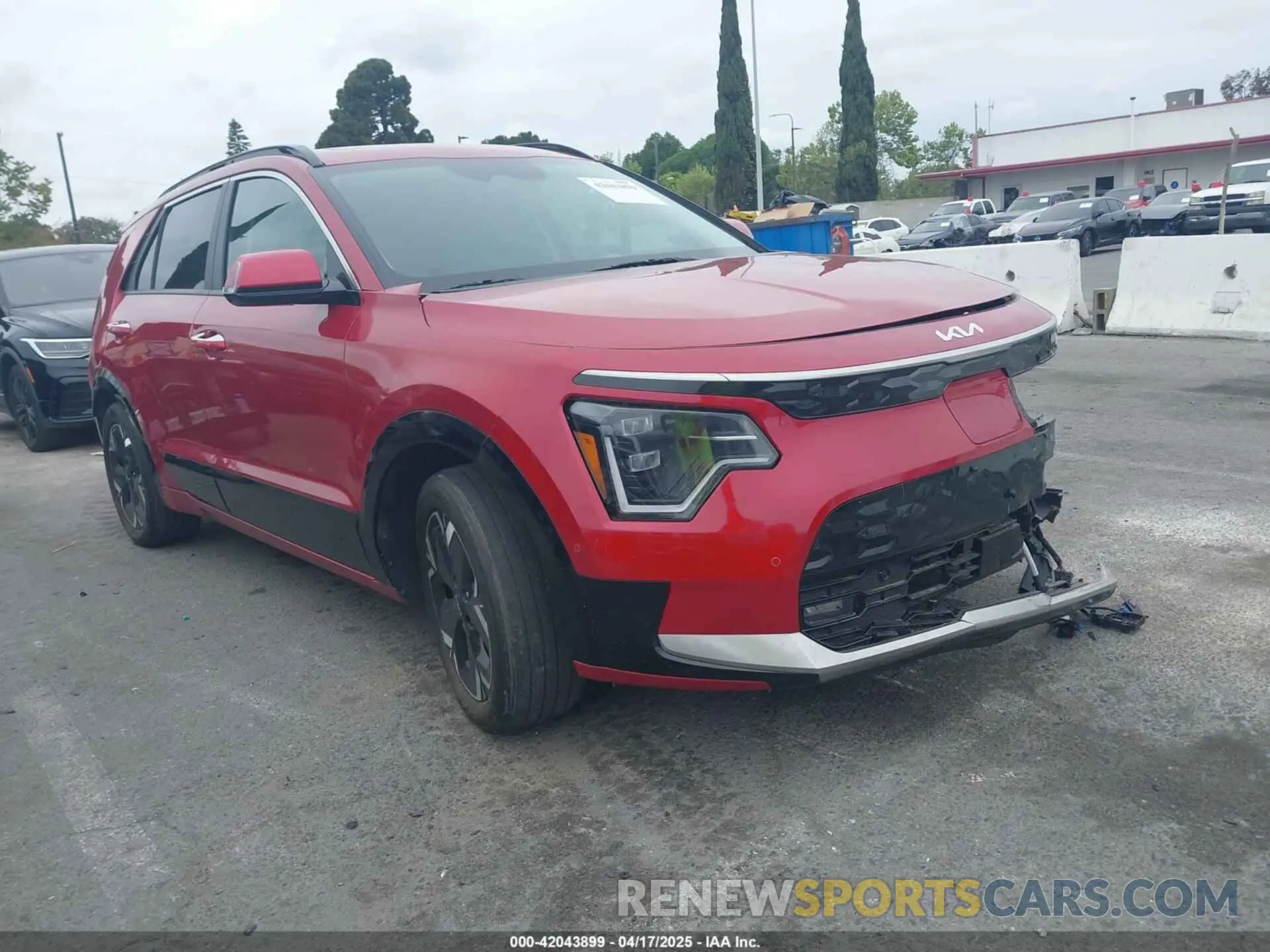 1 Photograph of a damaged car KNDCT3L15P5042588 KIA NIRO EV 2023