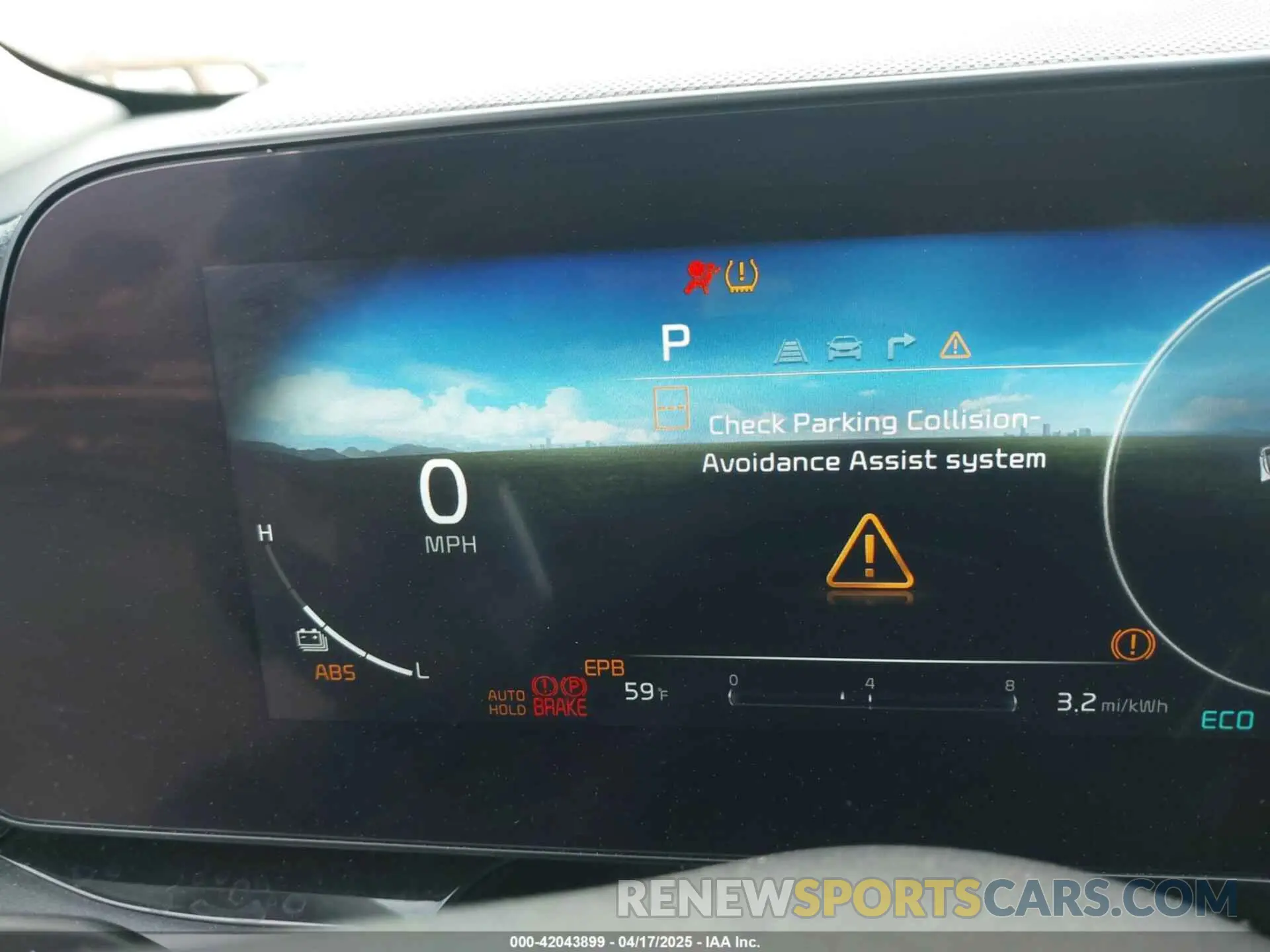 17 Photograph of a damaged car KNDCT3L15P5042588 KIA NIRO EV 2023