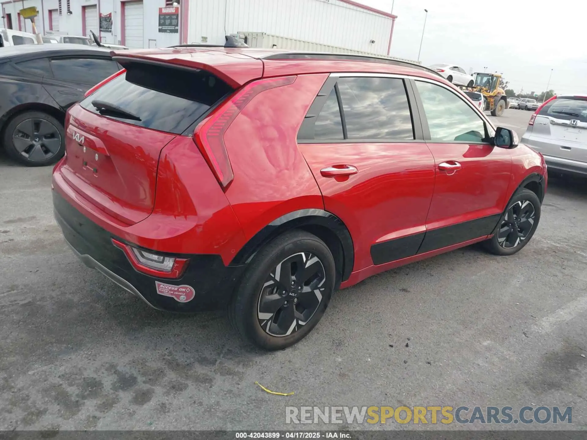 4 Photograph of a damaged car KNDCT3L15P5042588 KIA NIRO EV 2023