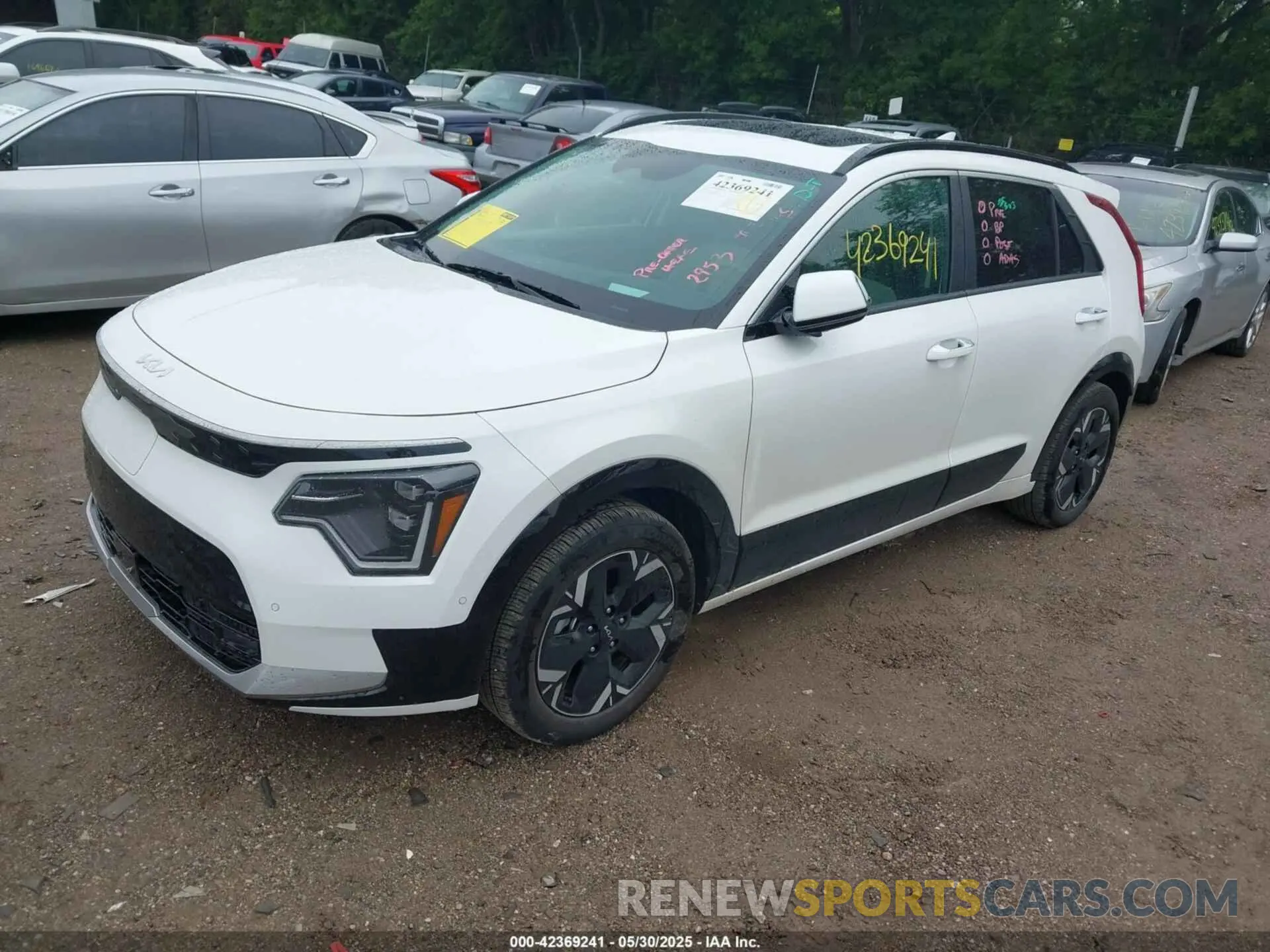 2 Photograph of a damaged car KNDCT3L18R5114581 KIA NIRO EV 2024