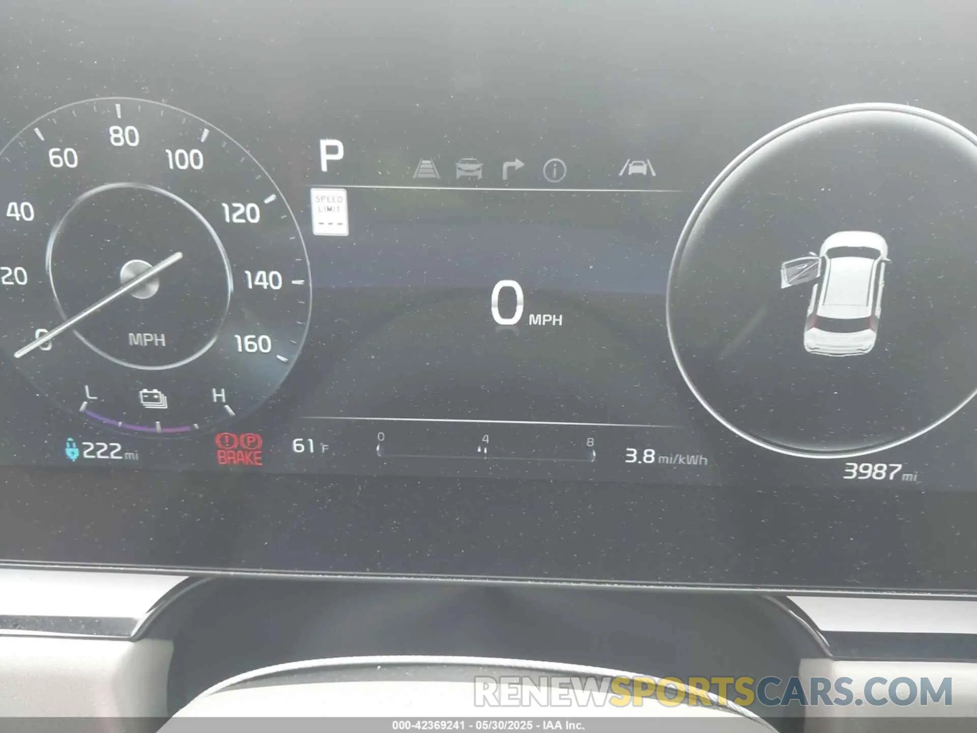 7 Photograph of a damaged car KNDCT3L18R5114581 KIA NIRO EV 2024