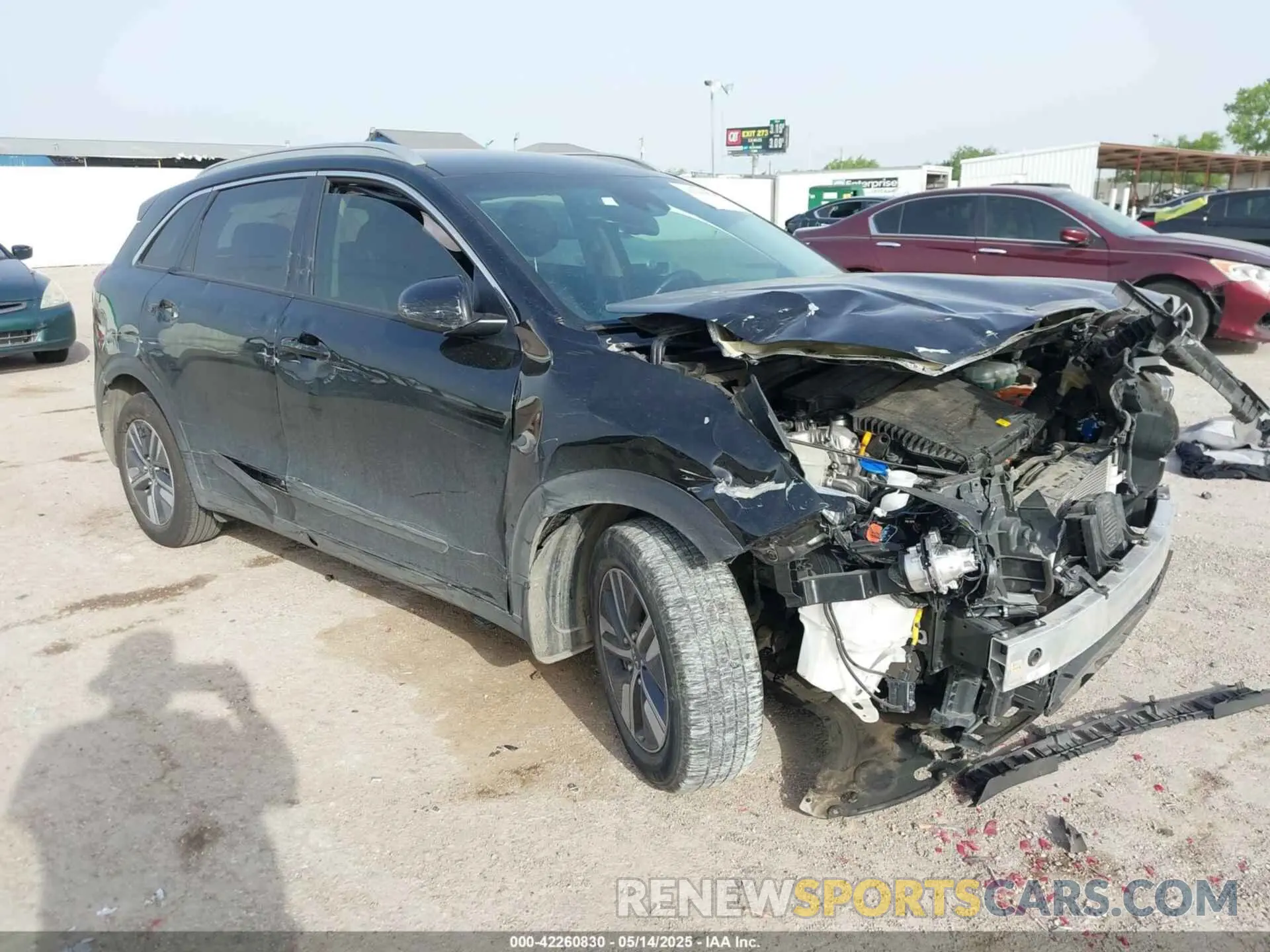 1 Photograph of a damaged car KNDCM3LD5L5391204 KIA NIRO PLUG-IN HYBRID 2020