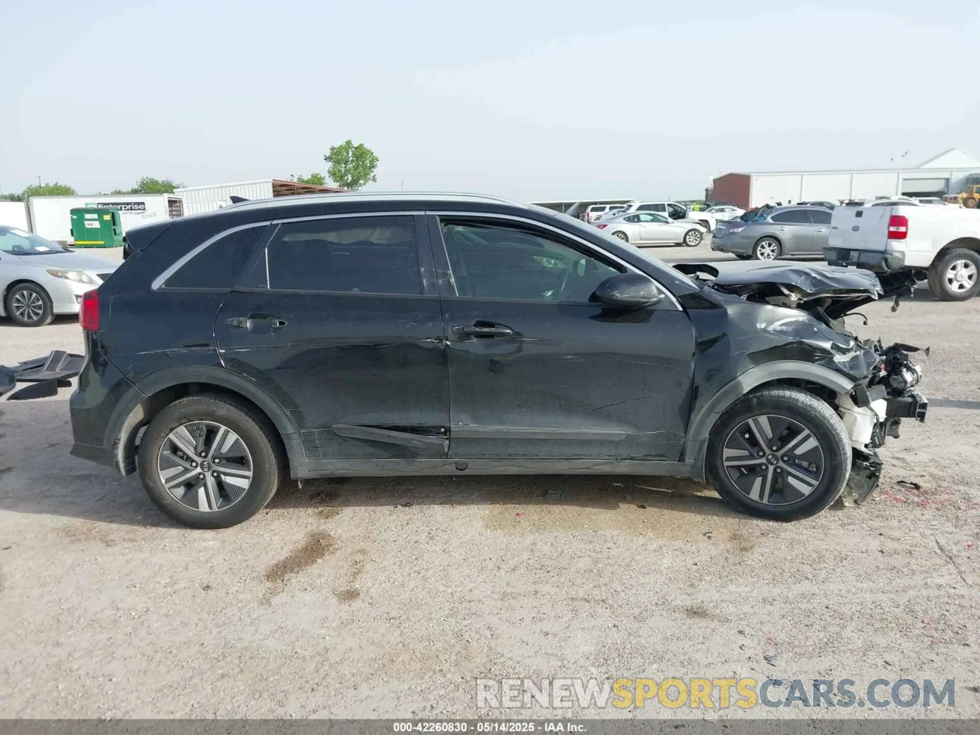 14 Photograph of a damaged car KNDCM3LD5L5391204 KIA NIRO PLUG-IN HYBRID 2020