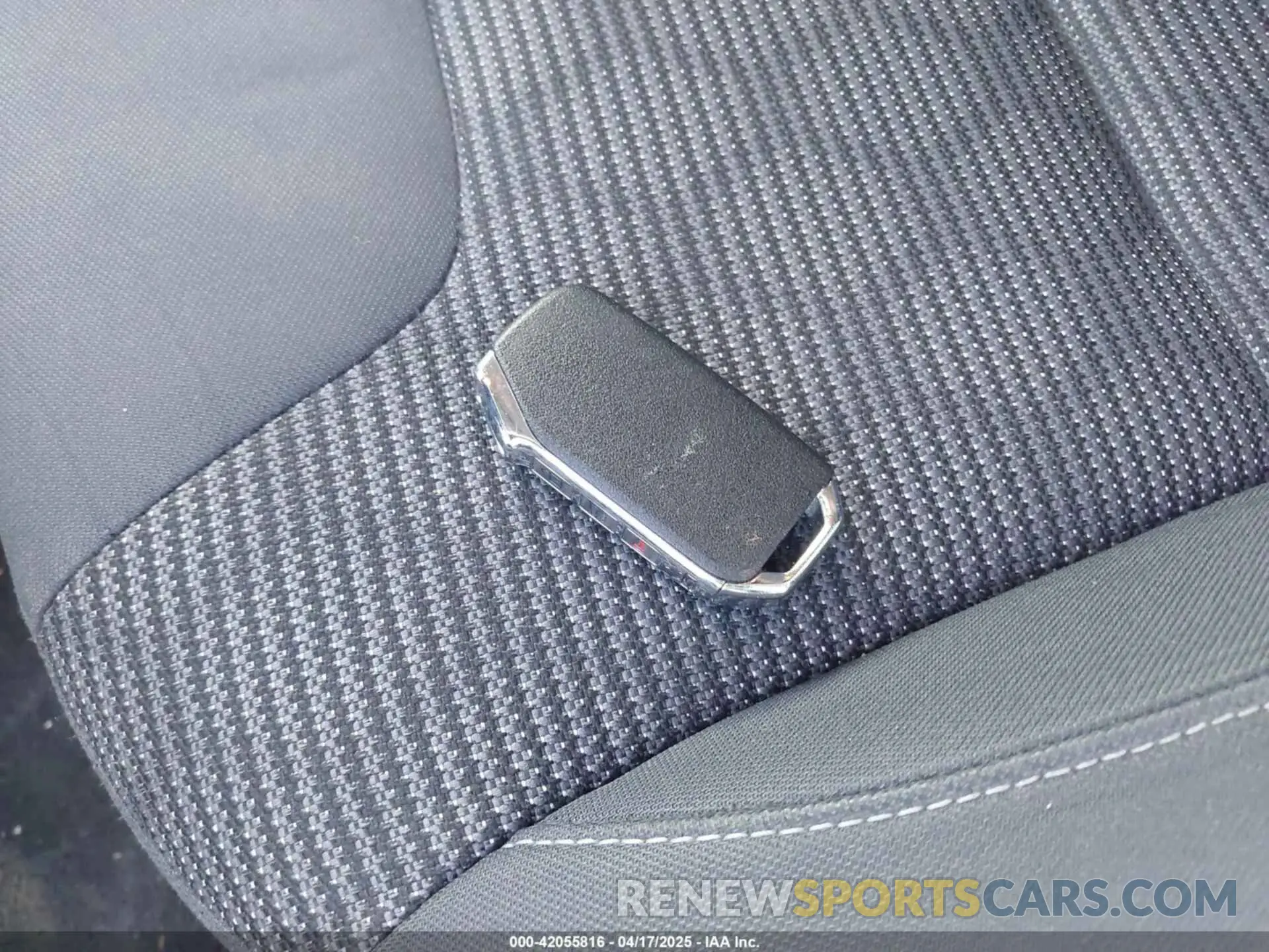 11 Photograph of a damaged car KNDCM3LD7L5406141 KIA NIRO PLUG-IN HYBRID 2020