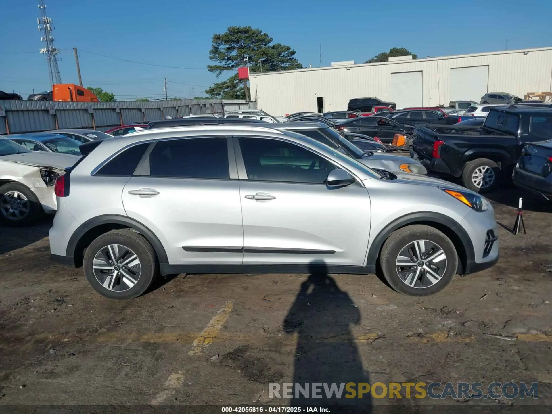 13 Photograph of a damaged car KNDCM3LD7L5406141 KIA NIRO PLUG-IN HYBRID 2020
