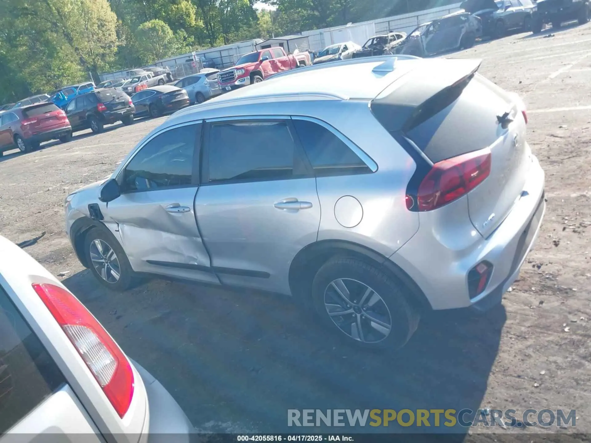14 Photograph of a damaged car KNDCM3LD7L5406141 KIA NIRO PLUG-IN HYBRID 2020