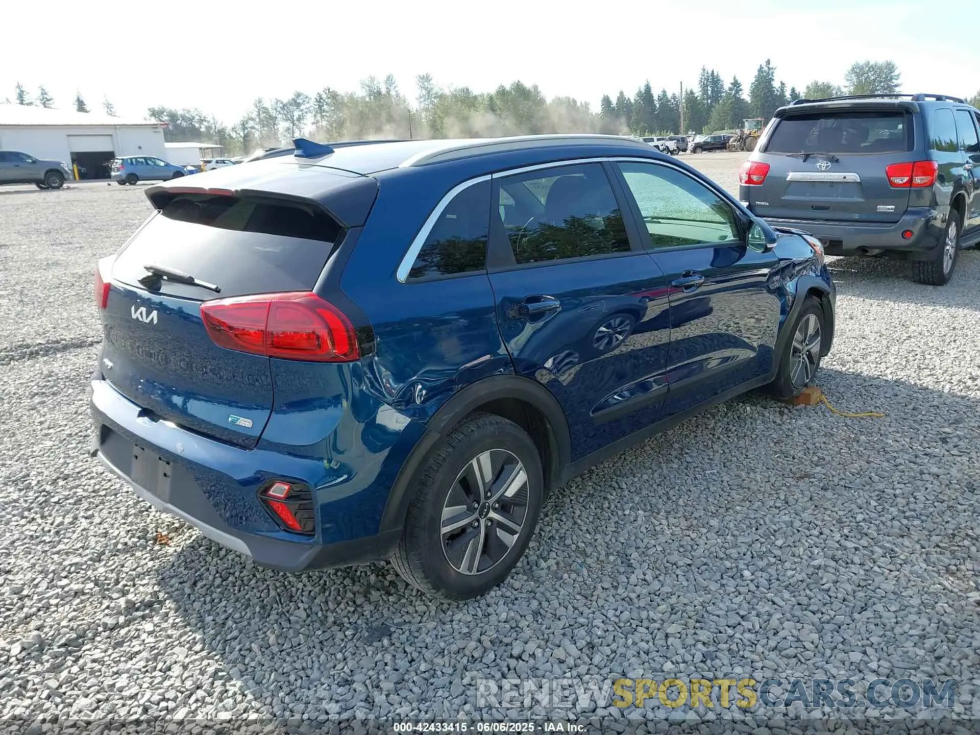 4 Фотография поврежденного автомобиля KNDCD3LD8N5530549 KIA NIRO PLUG-IN HYBRID 2022