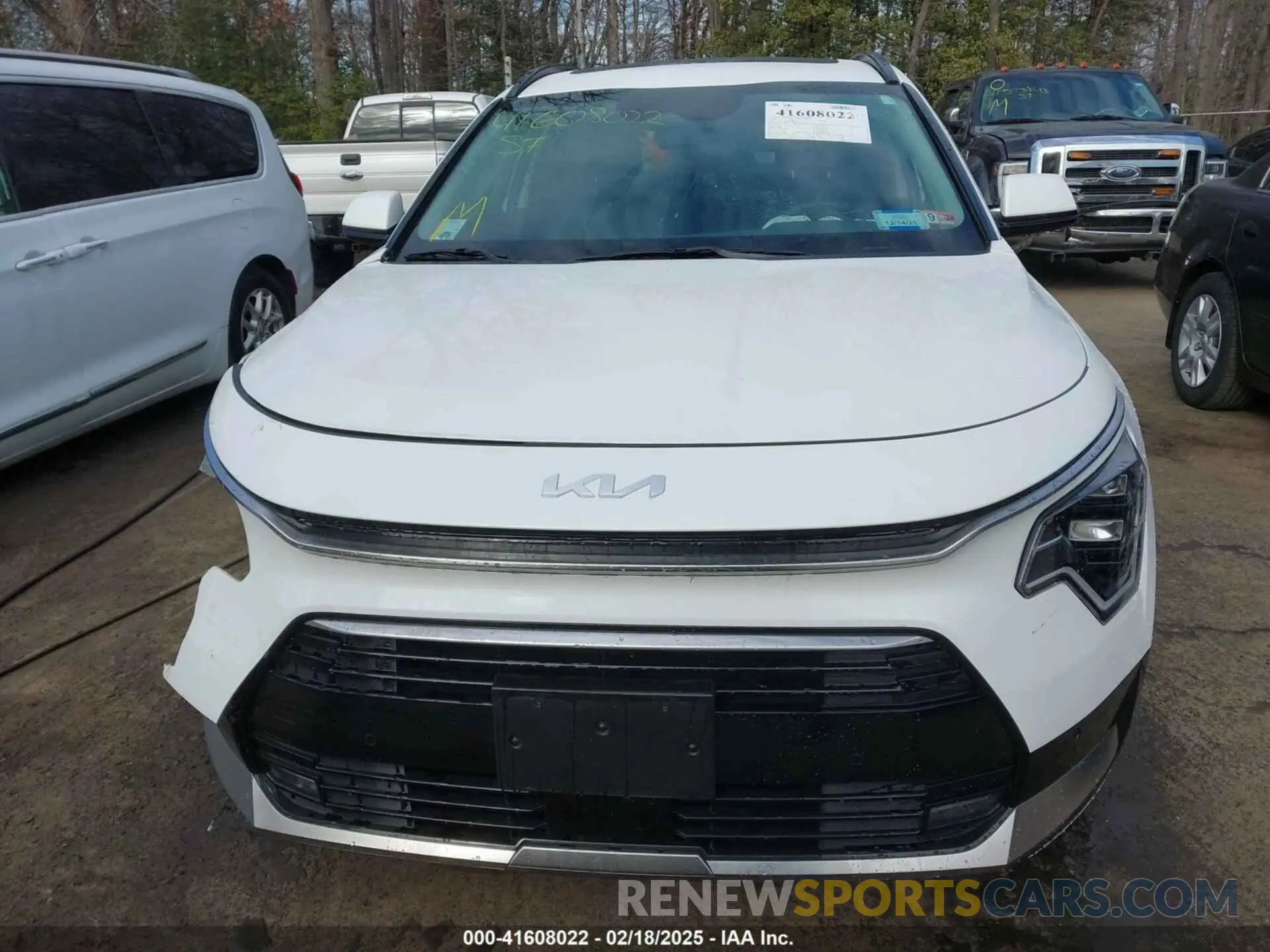 12 Фотография поврежденного автомобиля KNDCR3LF1R5125254 KIA NIRO PLUG-IN HYBRID 2024