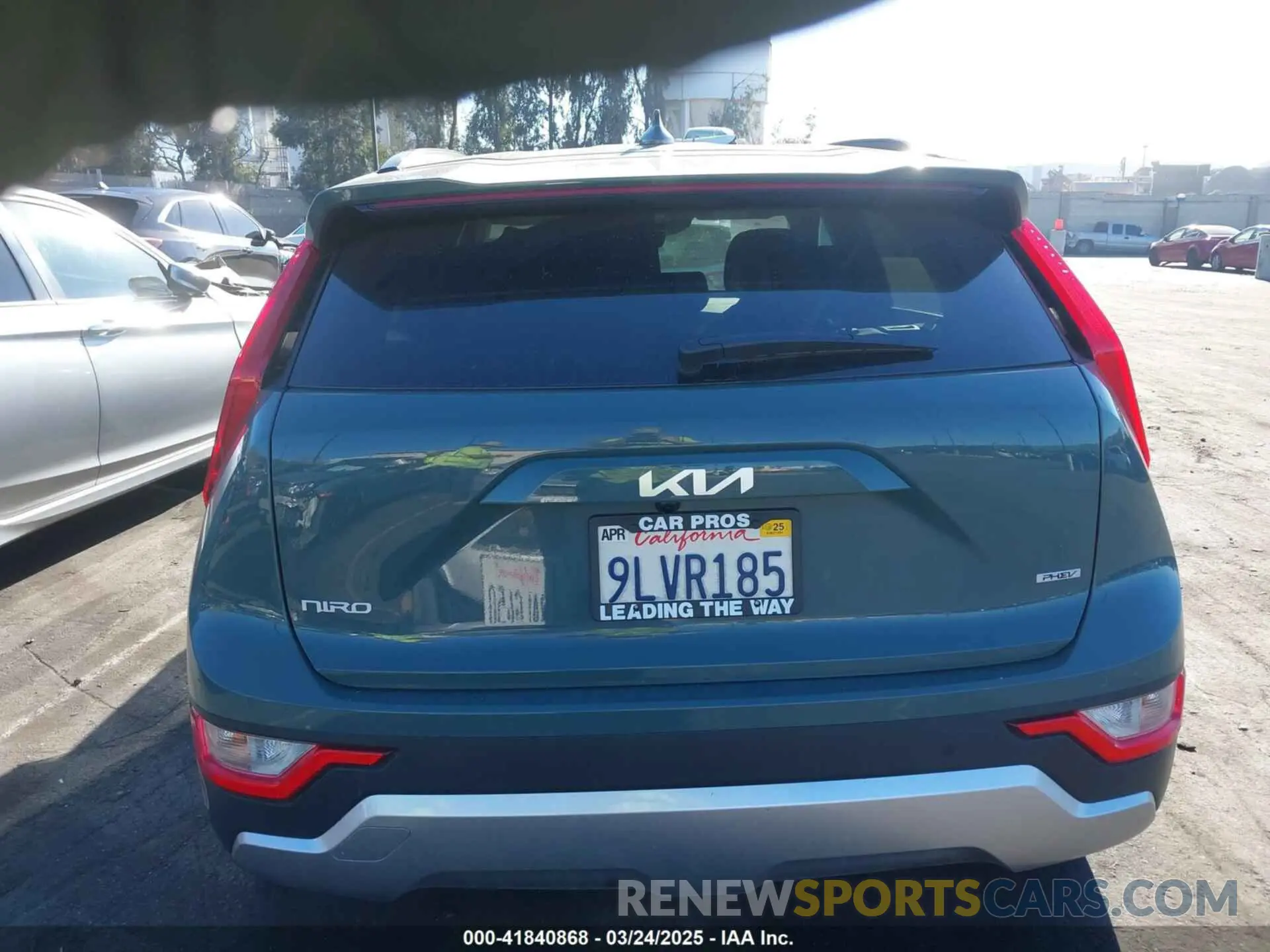 17 Фотография поврежденного автомобиля KNDCS3LF8R5171202 KIA NIRO PLUG-IN HYBRID 2024