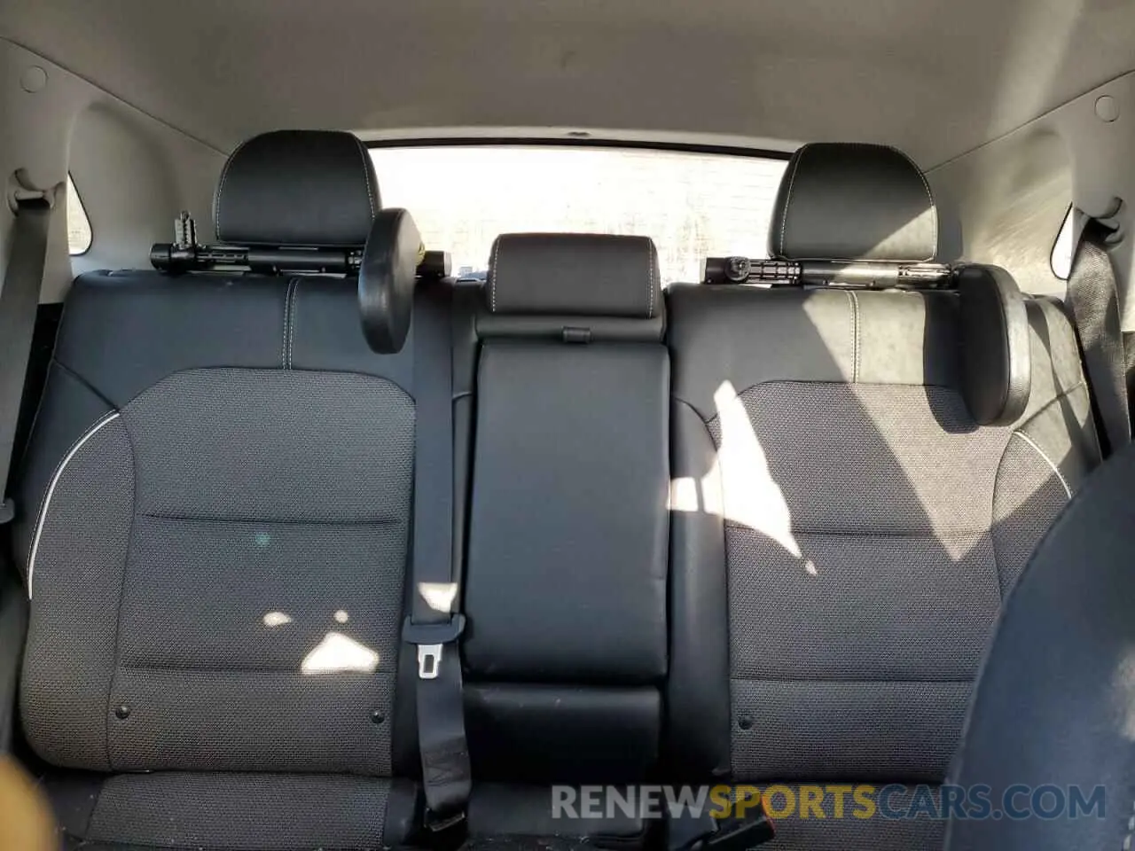 10 Photograph of a damaged car KNDCC3LG1N5160977 KIA NIRO S 2022