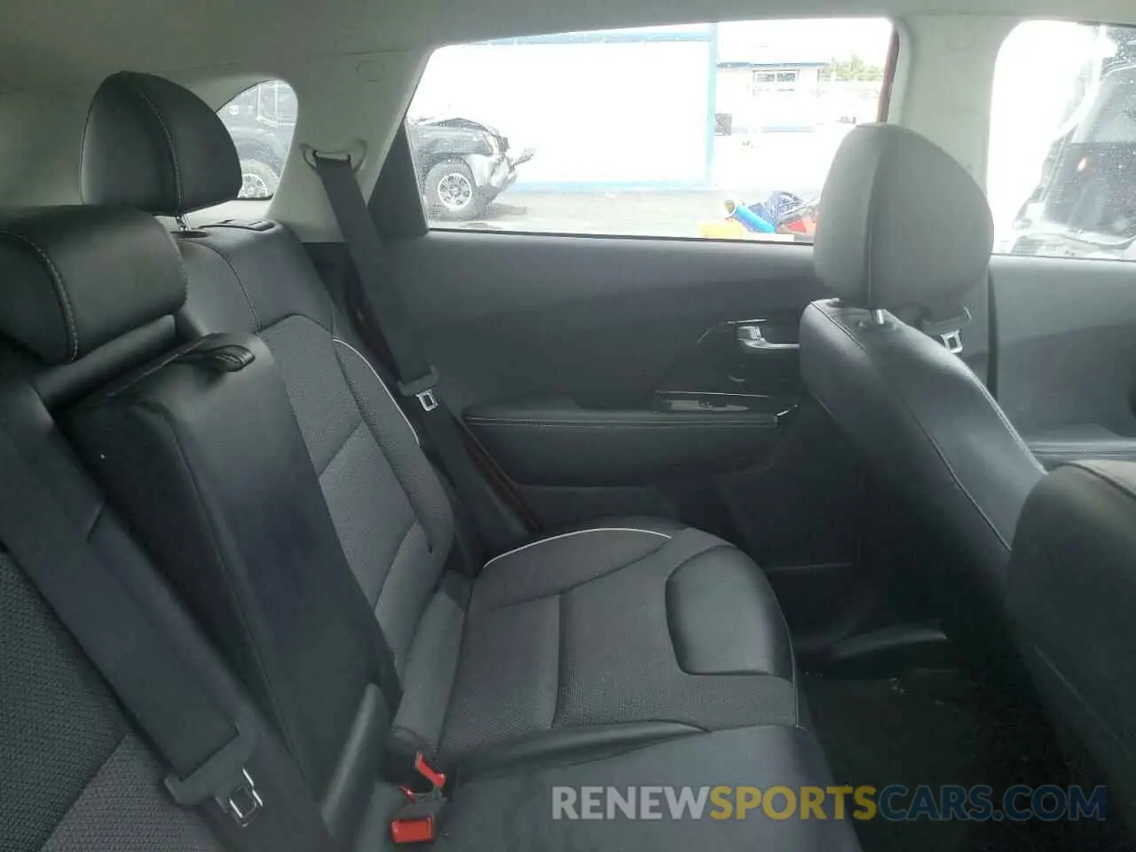 10 Photograph of a damaged car KNDCC3LG3N5159765 KIA NIRO S 2022