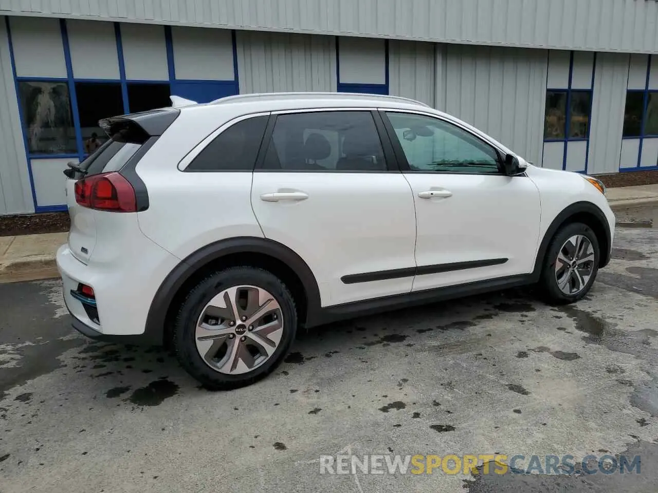 3 Photograph of a damaged car KNDCC3LG6N5160070 KIA NIRO S 2022