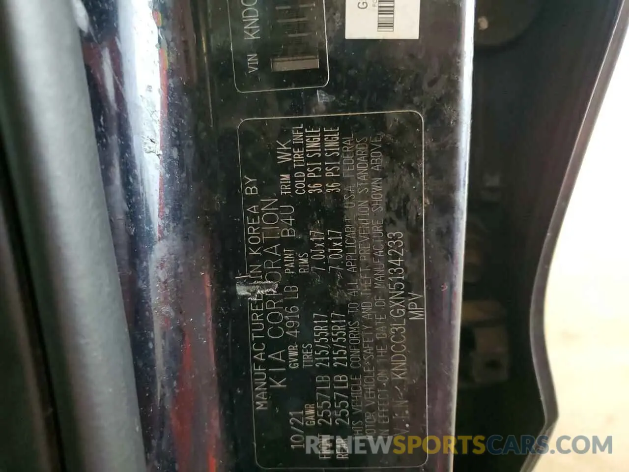 13 Photograph of a damaged car KNDCC3LGXN5134233 KIA NIRO S 2022