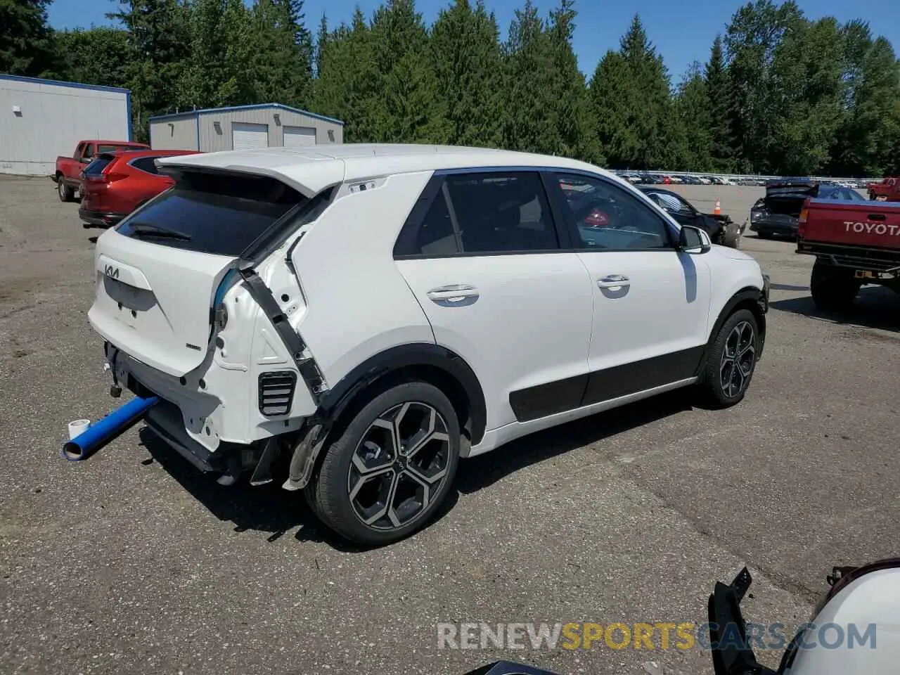 3 Фотография поврежденного автомобиля KNDCR3LF1P5075596 KIA NIRO SX TO 2023