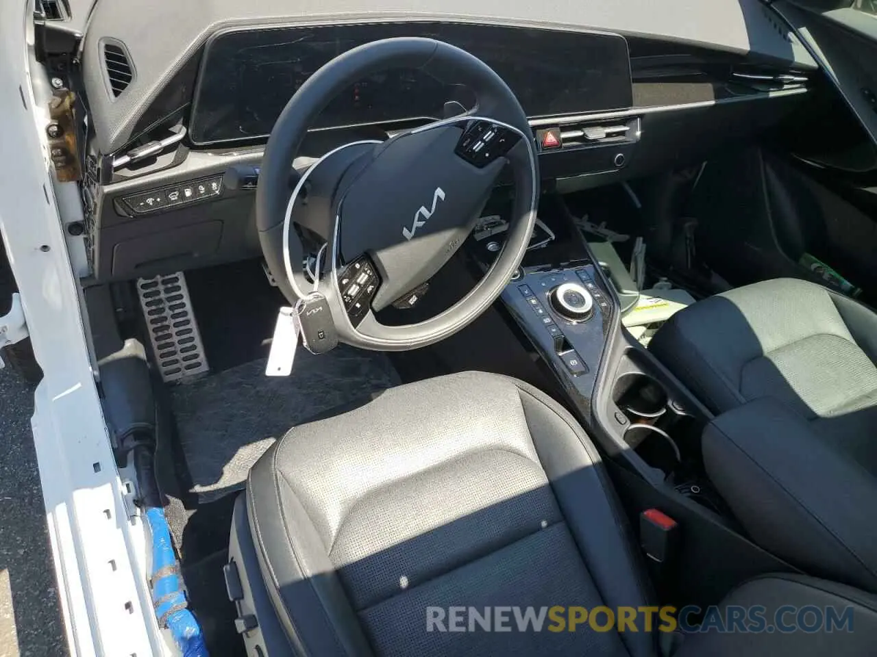 8 Фотография поврежденного автомобиля KNDCR3LF1P5075596 KIA NIRO SX TO 2023