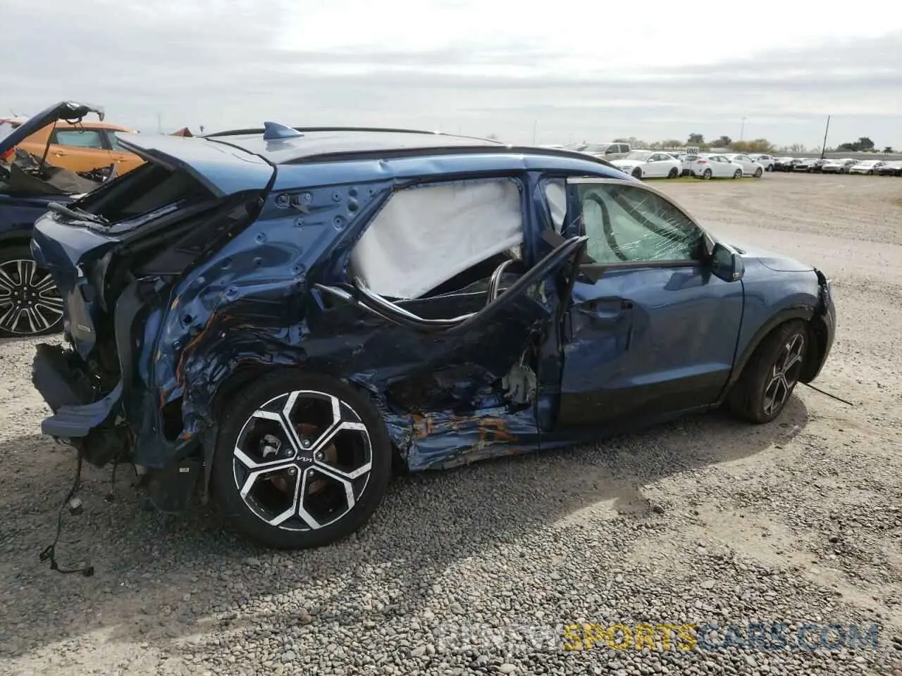3 Фотография поврежденного автомобиля KNDCR3LF2P5050559 KIA NIRO SX TO 2023