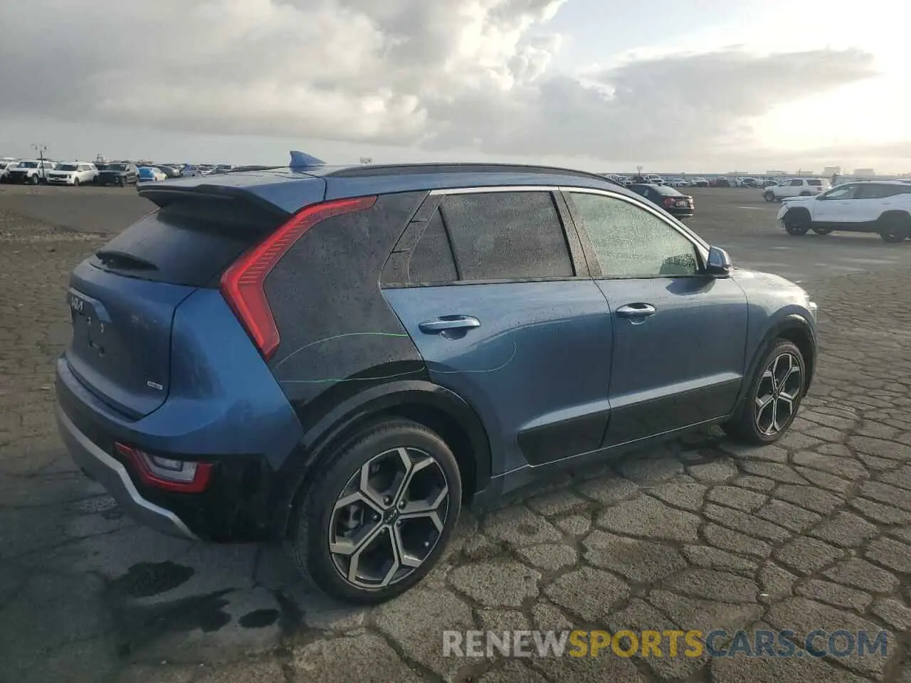 3 Фотография поврежденного автомобиля KNDCR3LFXP5068873 KIA NIRO SX TO 2023