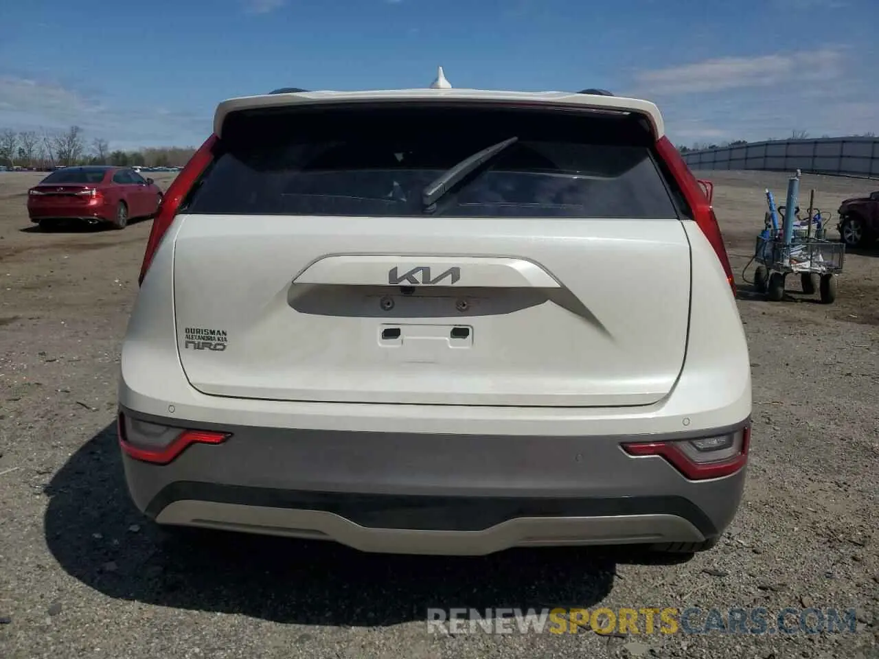 6 Photograph of a damaged car KNDCT3L10P5020076 KIA NIRO WAVE 2023