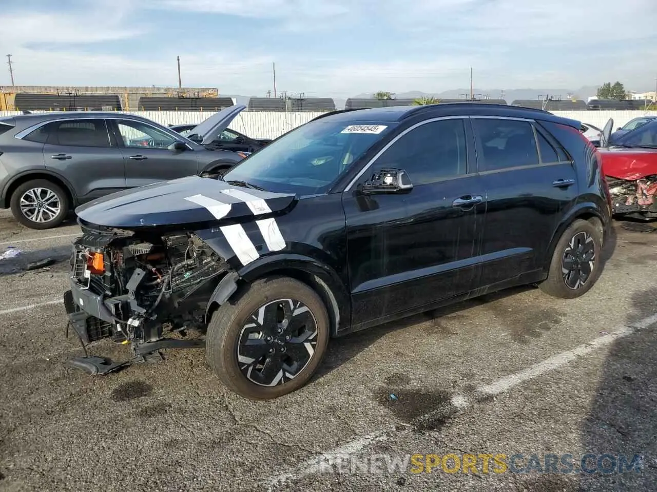 1 Photograph of a damaged car KNDCT3L13P5042153 KIA NIRO WAVE 2023