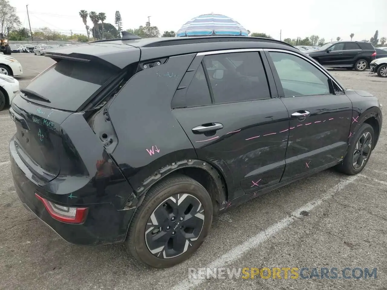 3 Photograph of a damaged car KNDCT3L17P5035769 KIA NIRO WAVE 2023