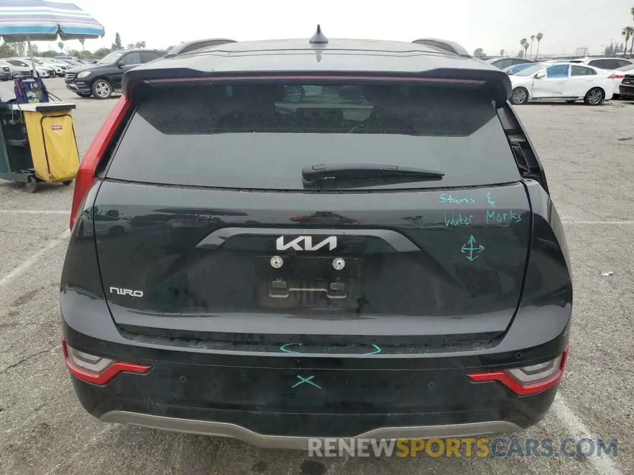 6 Photograph of a damaged car KNDCT3L17P5035769 KIA NIRO WAVE 2023