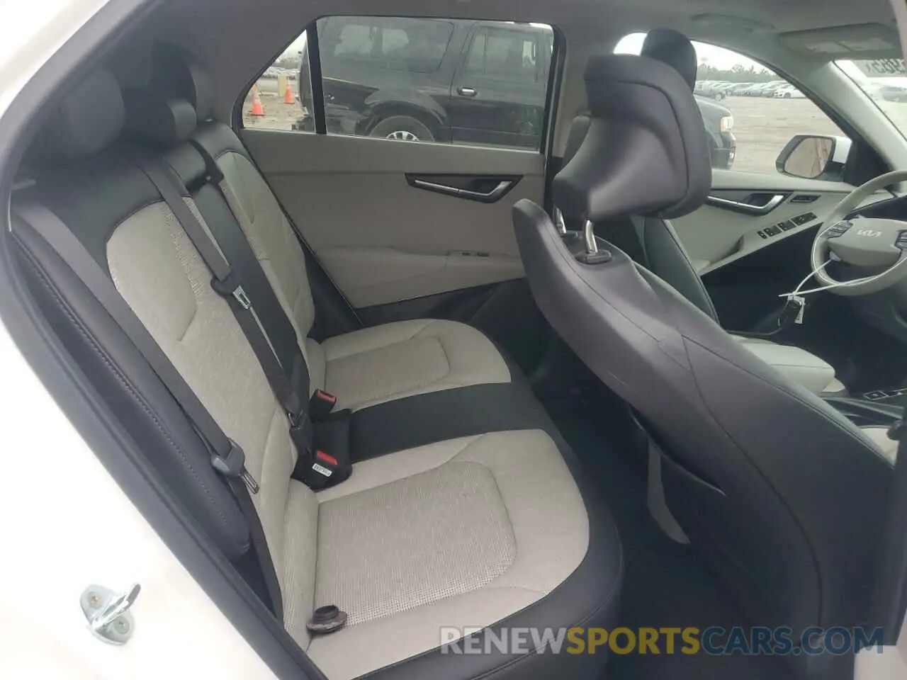 11 Фотография поврежденного автомобиля KNDCT3L1XP5014270 KIA NIRO WAVE 2023