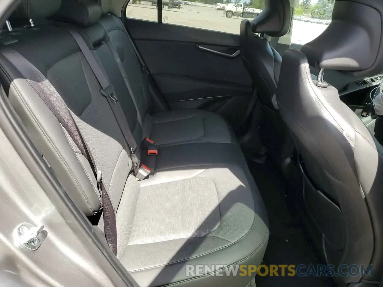 10 Фотография поврежденного автомобиля KNDCT3L18R5095871 KIA NIRO WAVE 2024