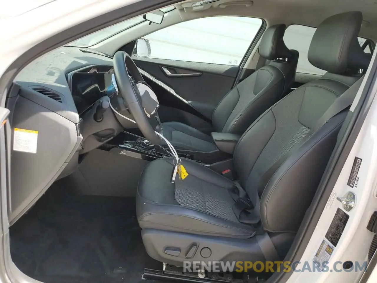 7 Photograph of a damaged car KNDCR3L12P5022863 KIA NIRO WIND 2023