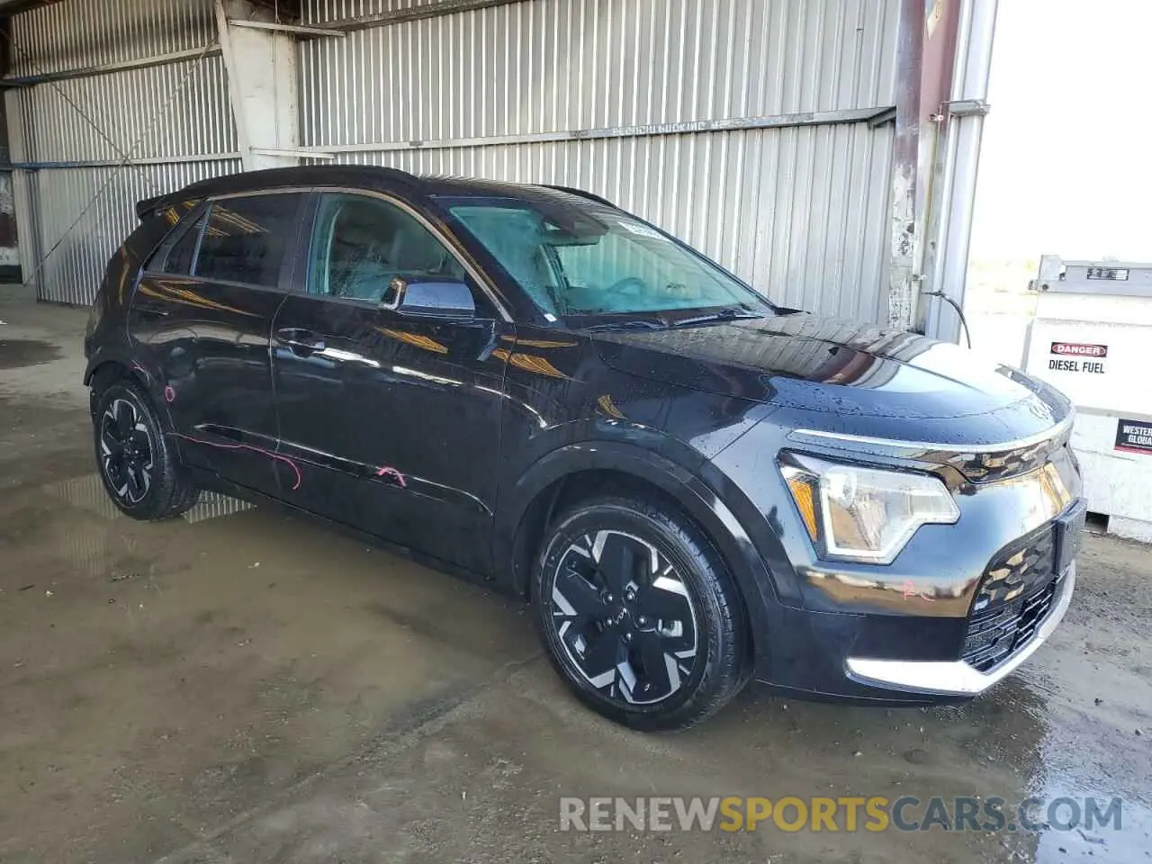 4 Photograph of a damaged car KNDCR3L12P5025830 KIA NIRO WIND 2023