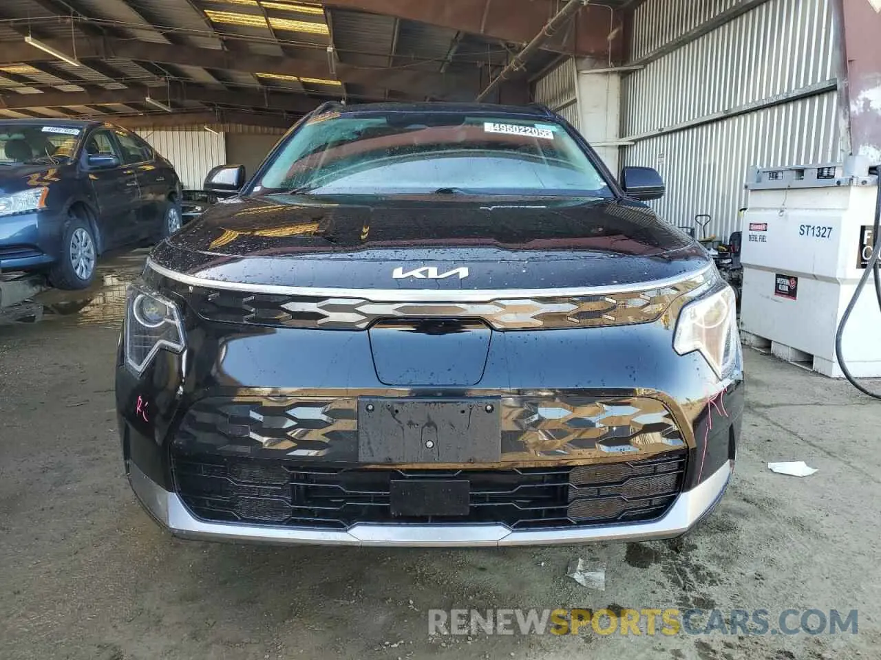 5 Photograph of a damaged car KNDCR3L12P5025830 KIA NIRO WIND 2023
