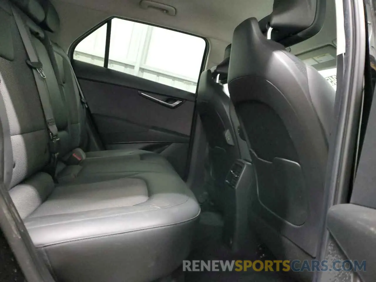 11 Photograph of a damaged car KNDCR3L13P5053863 KIA NIRO WIND 2023
