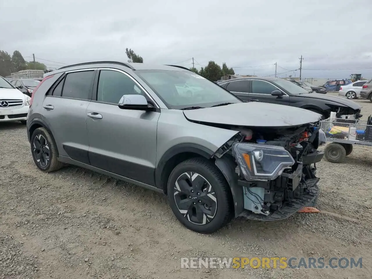 4 Photograph of a damaged car KNDCR3L17P5028884 KIA NIRO WIND 2023