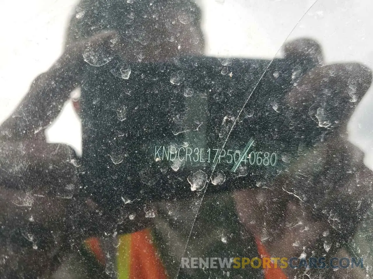 14 Photograph of a damaged car KNDCR3L17P5040680 KIA NIRO WIND 2023