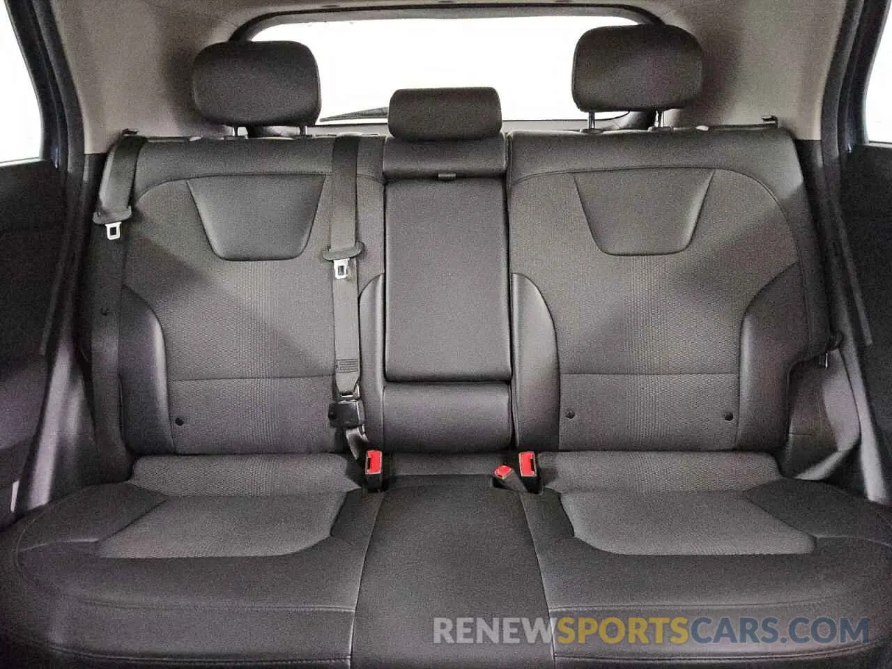 10 Photograph of a damaged car KNDCR3L1XP5036557 KIA NIRO WIND 2023