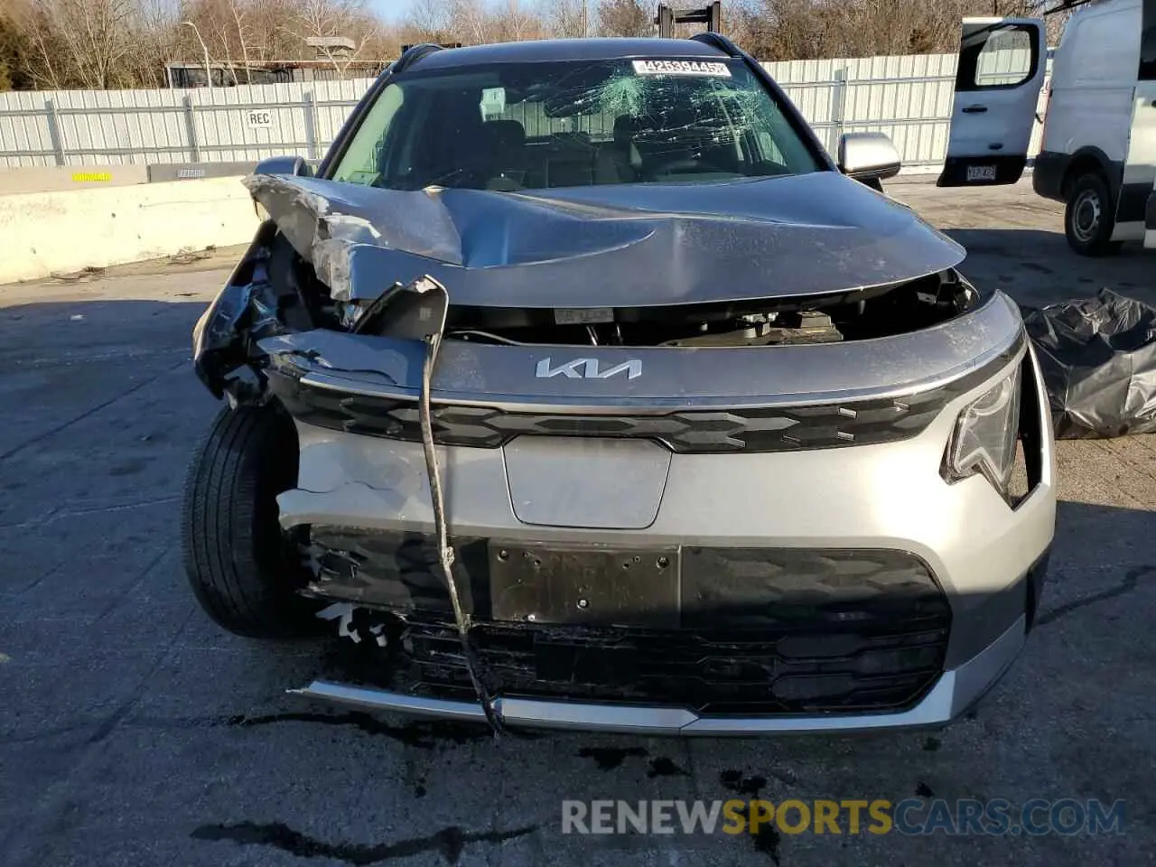 5 Фотография поврежденного автомобиля KNDCR3L10R5111348 KIA NIRO WIND 2024