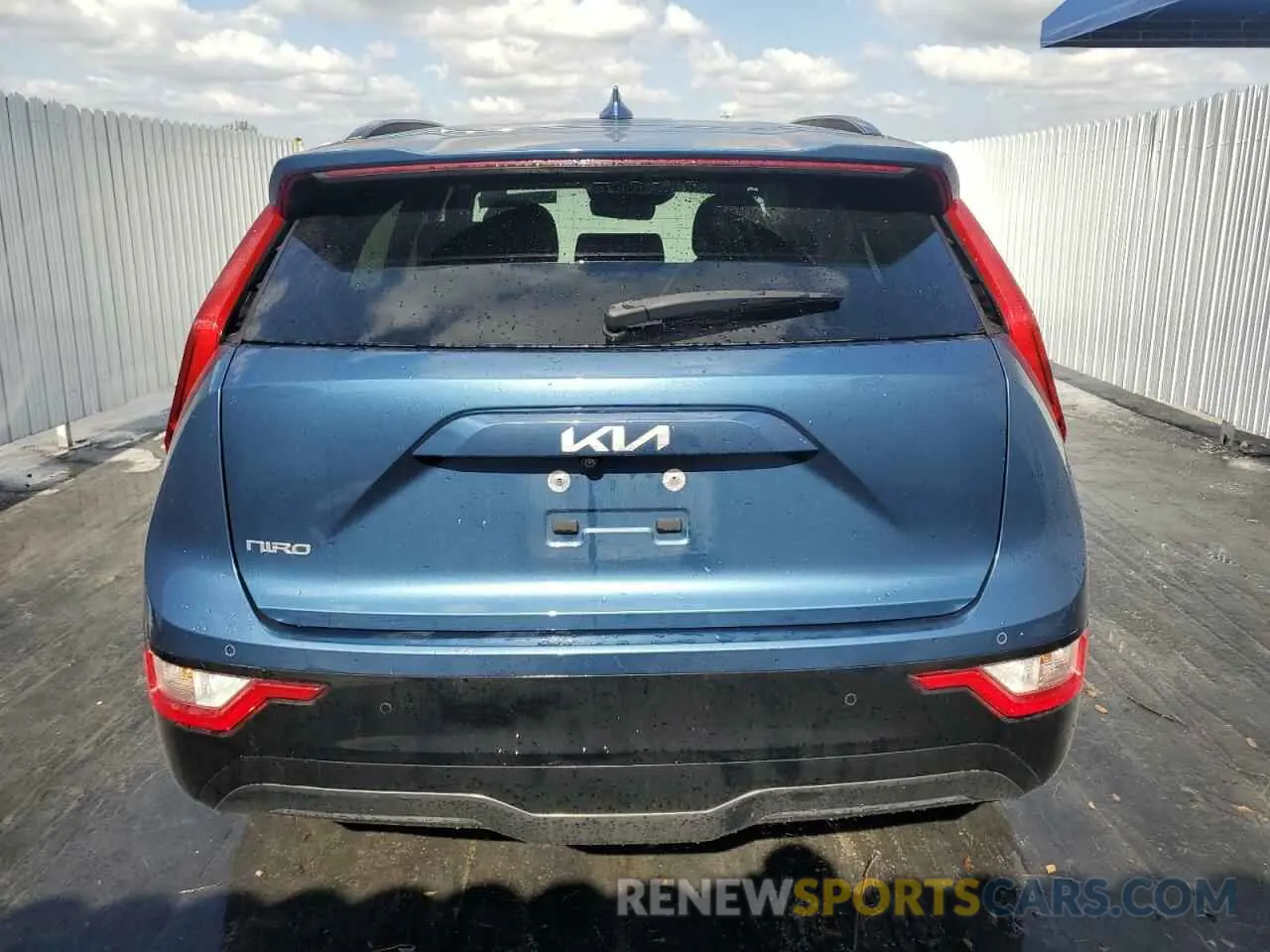 6 Photograph of a damaged car KNDCR3L12R5095041 KIA NIRO WIND 2024