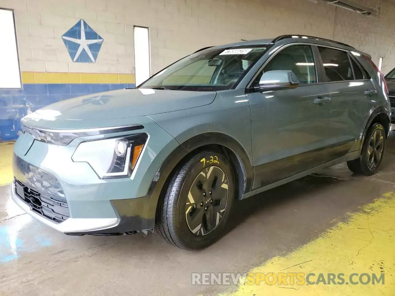 1 Photograph of a damaged car KNDCR3L13R5122215 KIA NIRO WIND 2024