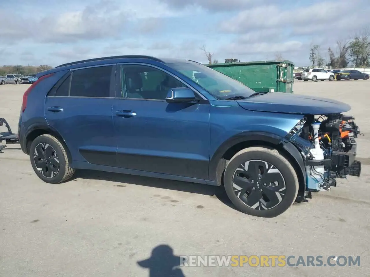 4 Photograph of a damaged car KNDCR3L14R5081786 KIA NIRO WIND 2024