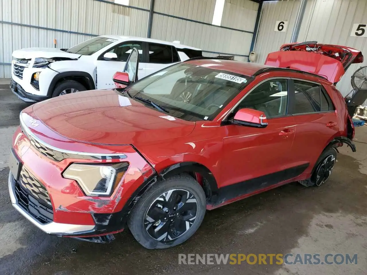 1 Фотография поврежденного автомобиля KNDCR3L14R5108405 KIA NIRO WIND 2024
