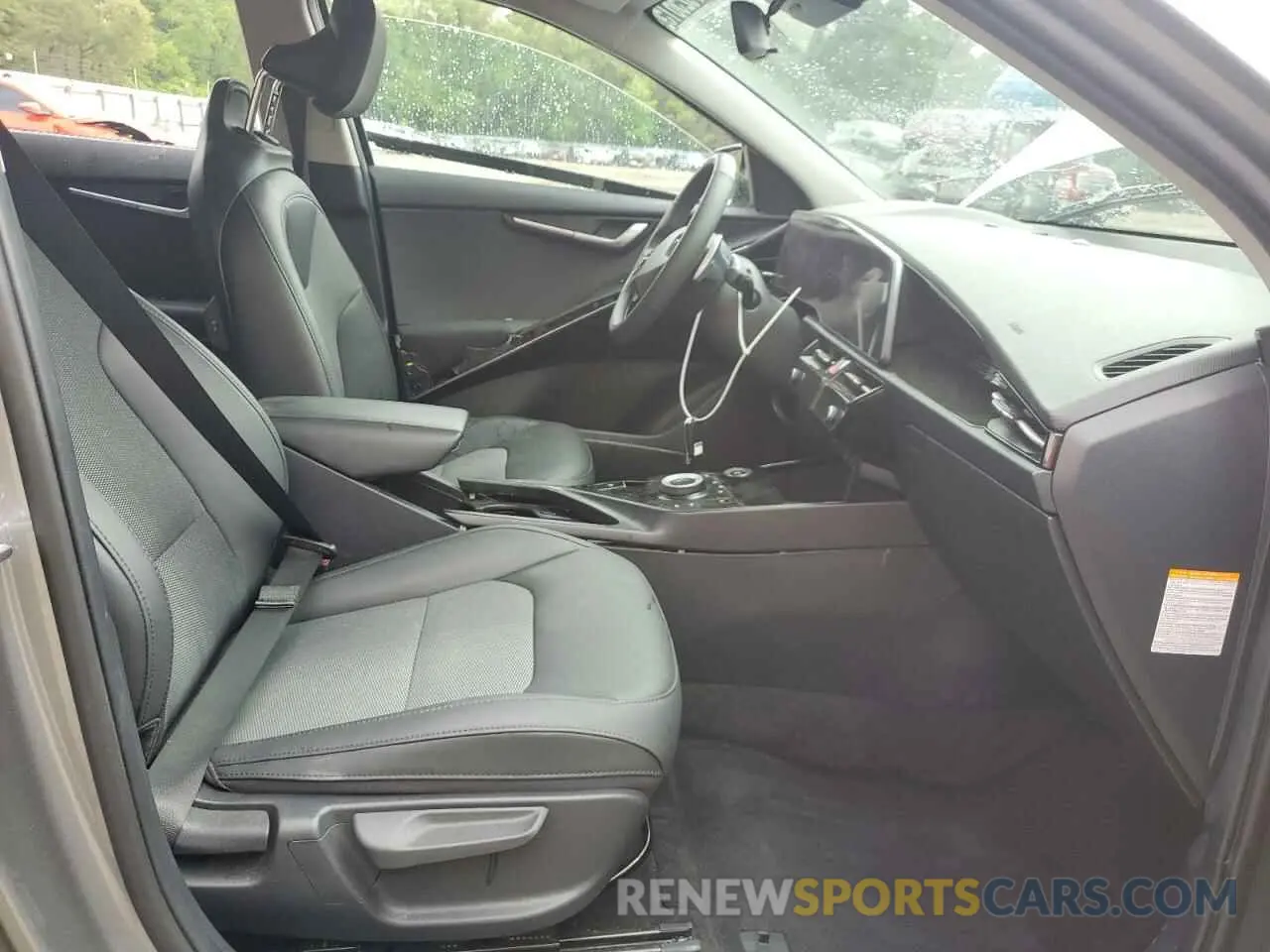 7 Photograph of a damaged car KNDCR3L15R5112589 KIA NIRO WIND 2024