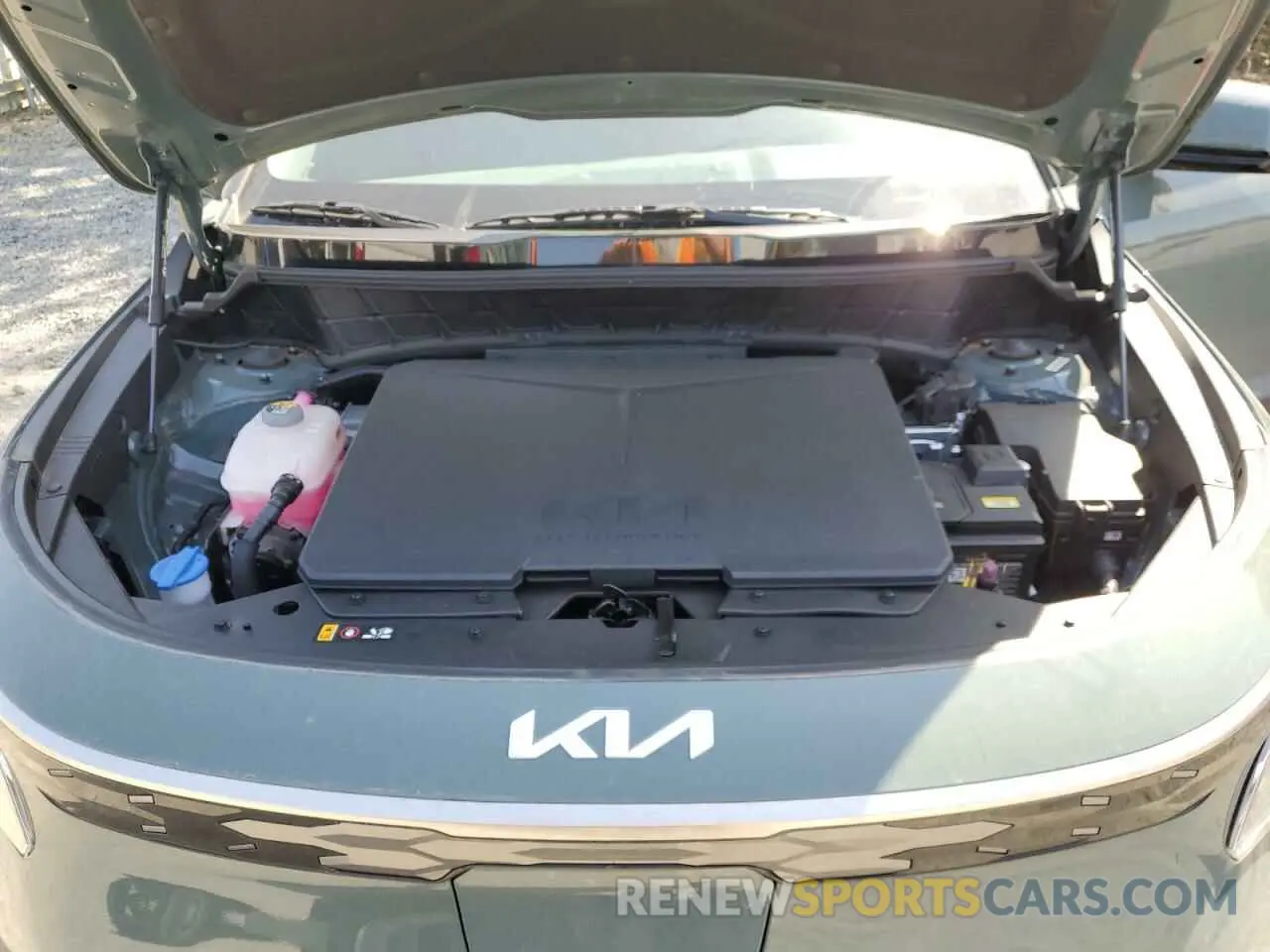12 Photograph of a damaged car KNDCR3L15R5117954 KIA NIRO WIND 2024