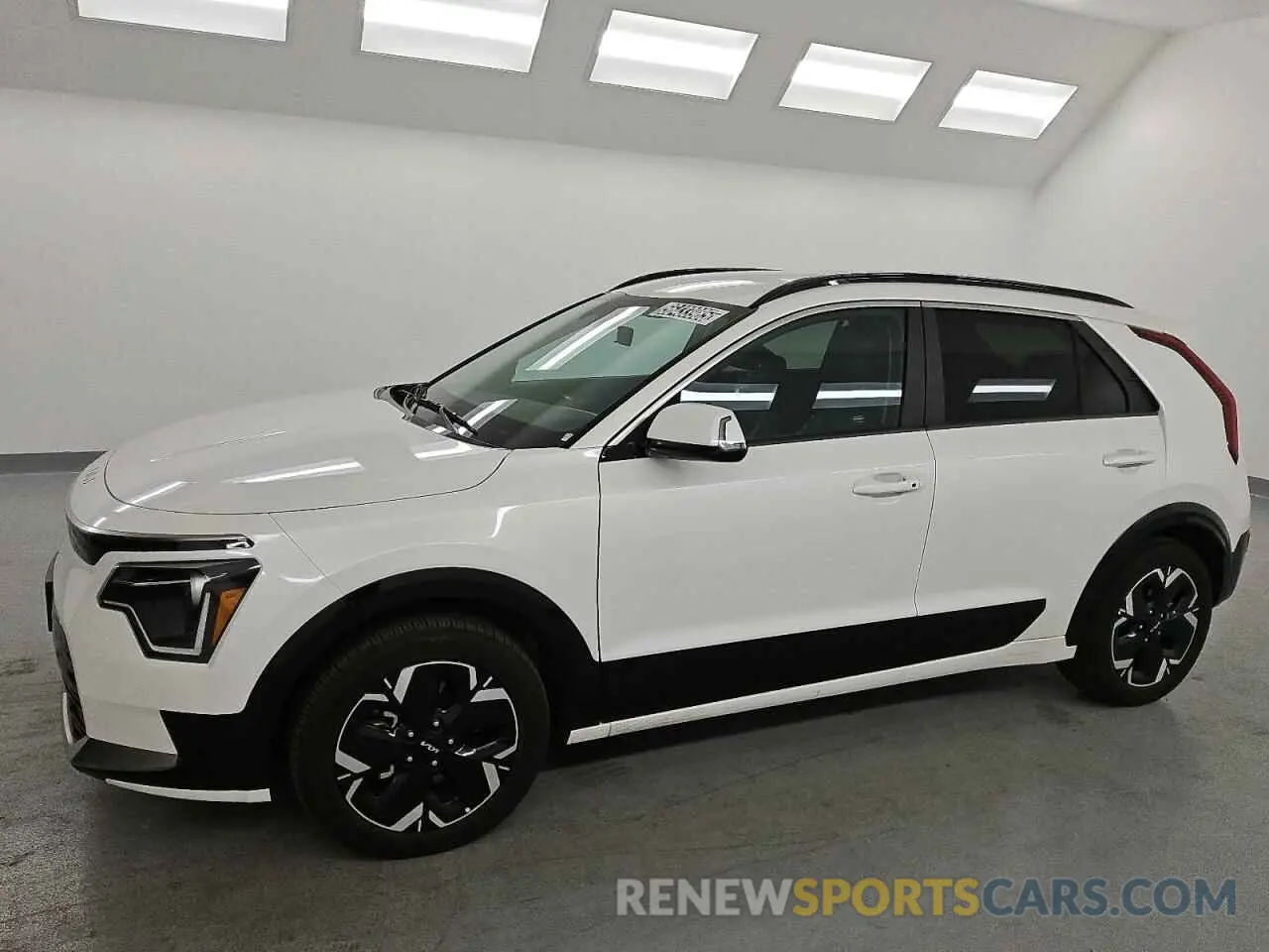 1 Photograph of a damaged car KNDCR3L16R5113752 KIA NIRO WIND 2024