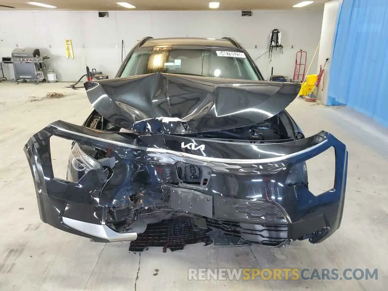 5 Photograph of a damaged car KNDCR3L17R5114036 KIA NIRO WIND 2024