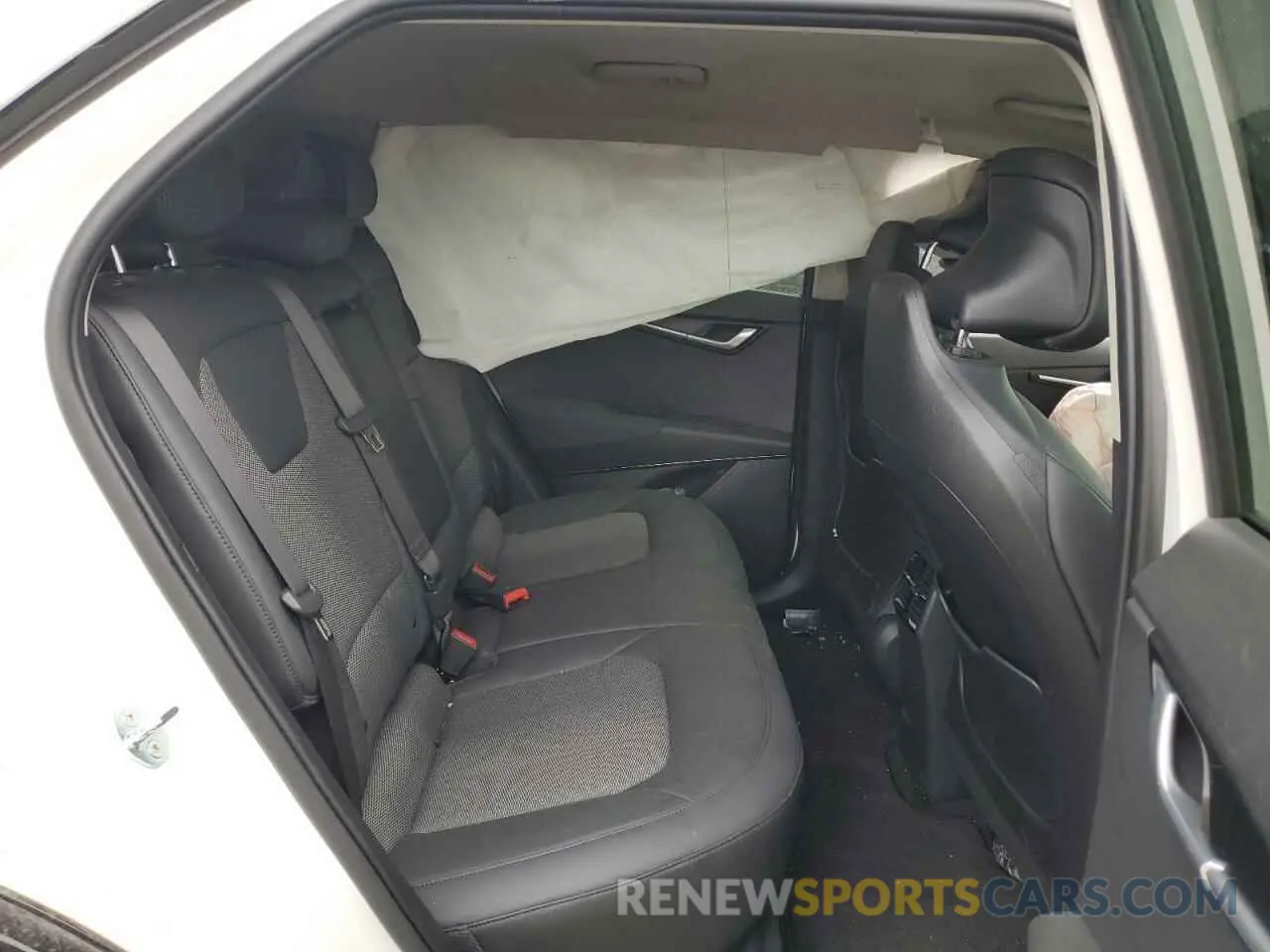 11 Photograph of a damaged car KNDCR3L17R5122752 KIA NIRO WIND 2024