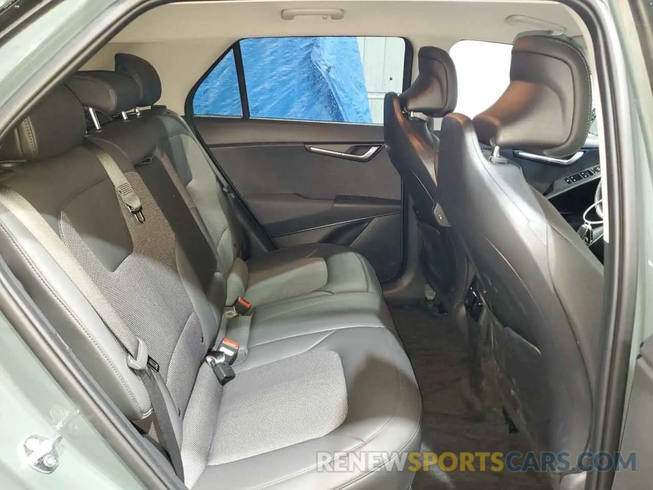 11 Photograph of a damaged car KNDCR3L18R5098333 KIA NIRO WIND 2024